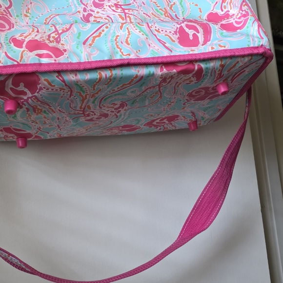 Lilly Pulitzer Insulated Cooler Tote Jellies Be Jammin - Picture 5 of 14